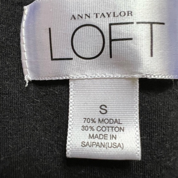 LOFT Black Sleeveless V-Neck | Tunic Leggings Friendly - Picture 3 of 3